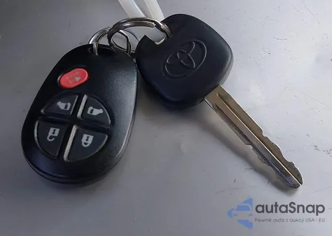 2012 Toyota Sienna Le V6 8 Passenger из США, поврежденный, VIN 5TDKK3DC0CS275037